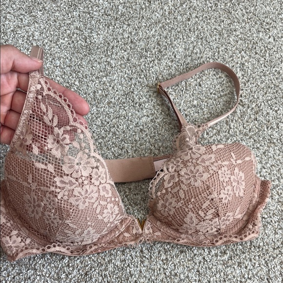 Lace Floral Tan Bra - Picture 1 of 4